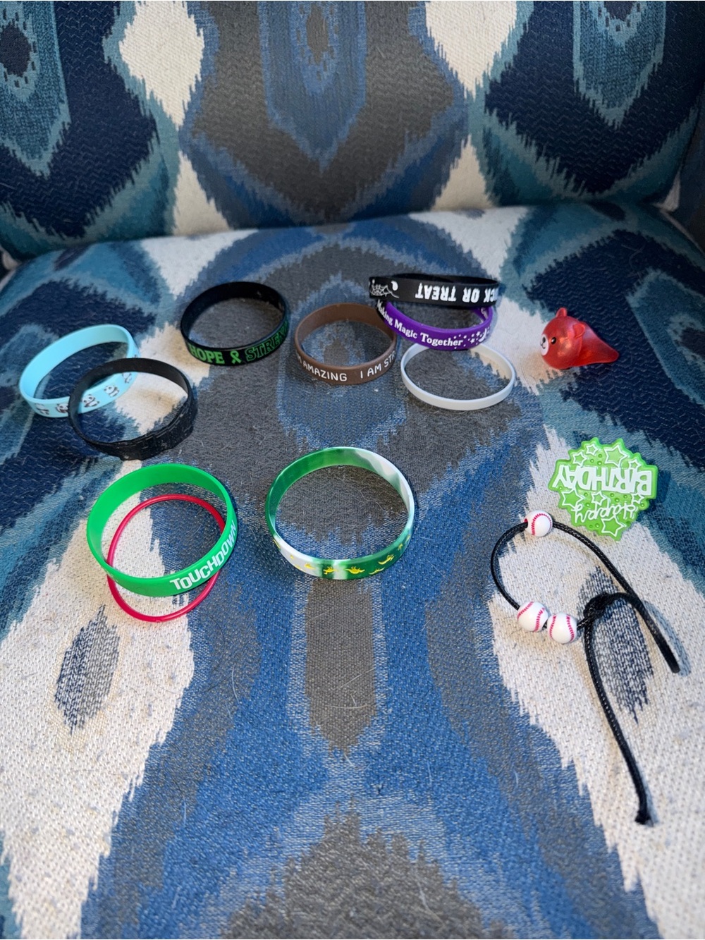 Kids Silicone Wristband Set - Green, Red, Black, Blue, Purple